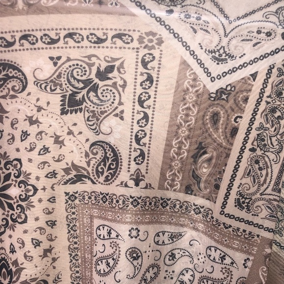 Sheer top - Picture 6 of 9